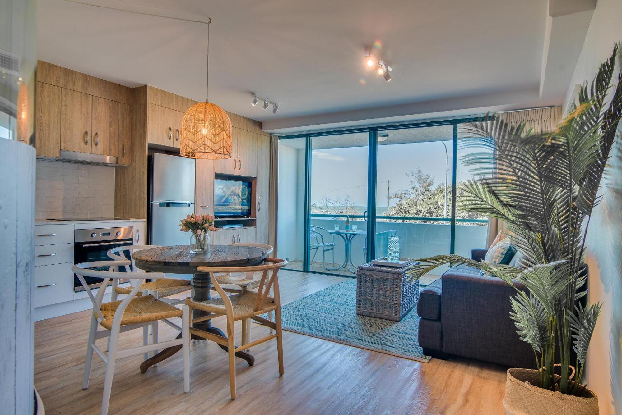 Grand Palais Boolarong Beachside Apartments Alexandra Headland Exterior foto