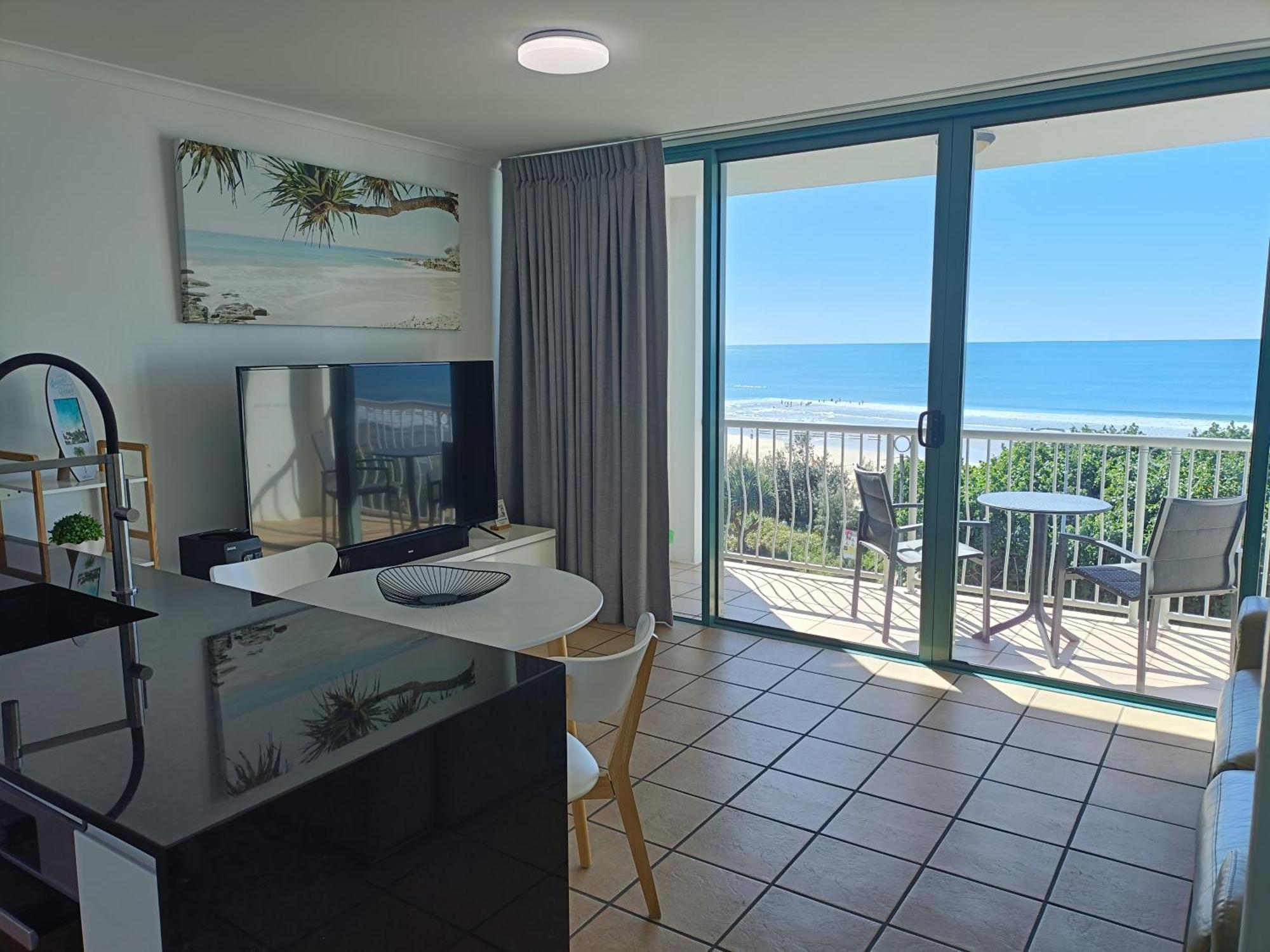 Grand Palais Boolarong Beachside Apartments Alexandra Headland Exterior foto