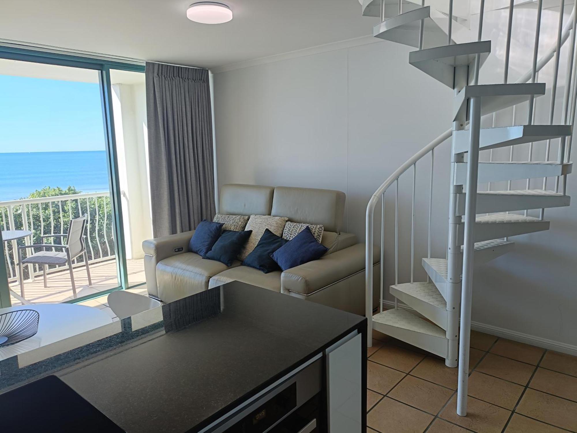 Grand Palais Boolarong Beachside Apartments Alexandra Headland Exterior foto